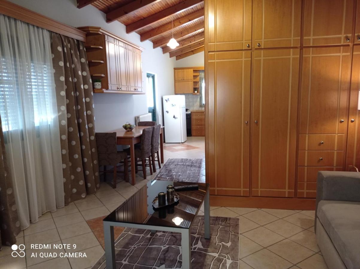 Bratis House Appartement Vartholomio Buitenkant foto