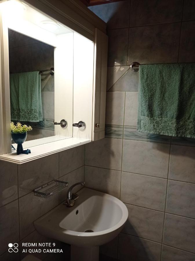 Bratis House Appartement Vartholomio Buitenkant foto