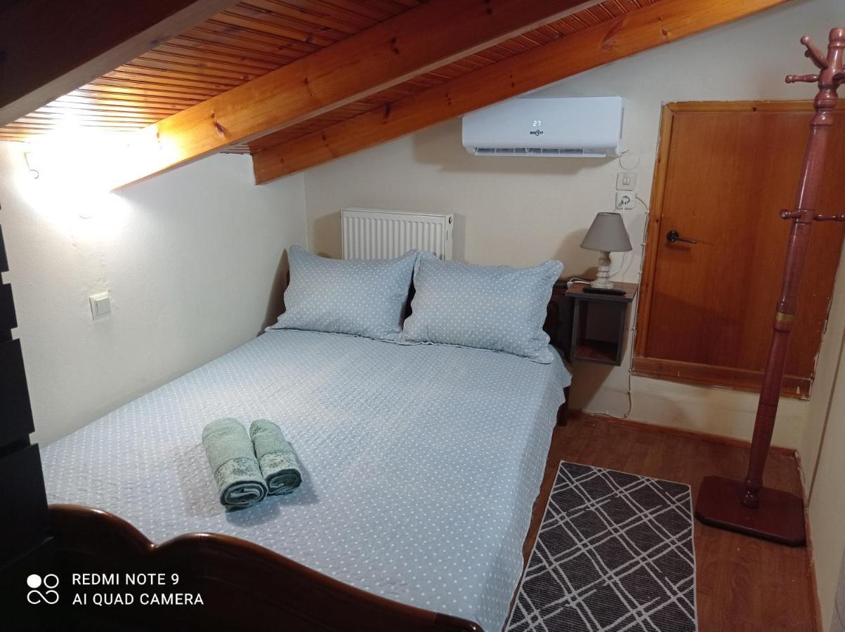 Bratis House Appartement Vartholomio Buitenkant foto